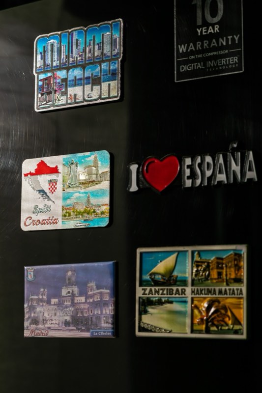 Reisemagnete am Kühlschrank